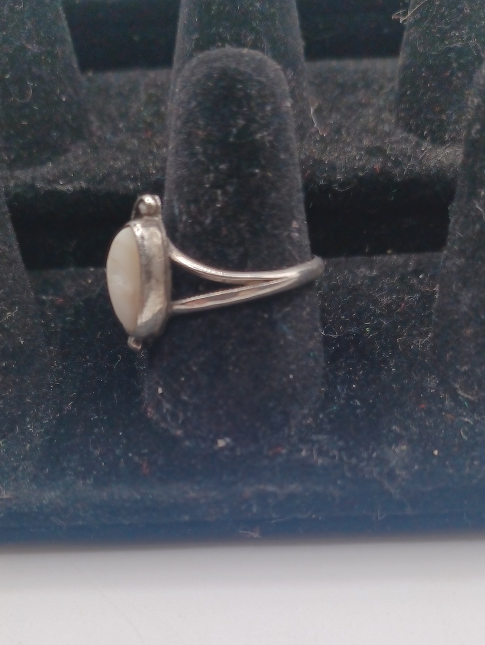 Sterling Silver Southwestern Design Oval Mother of Pearl Women's Ring Sz 7 - Picture 3 of 8